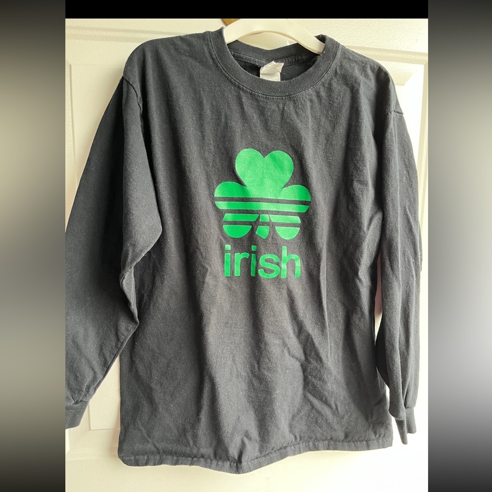 Shamrock shirt kids size XL